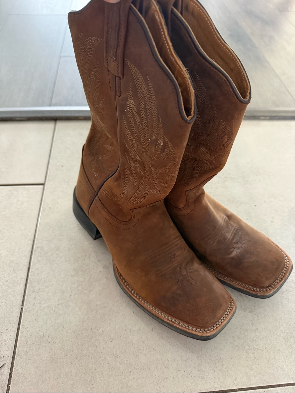 Women's Brown Leather Western Boots - Classic Cowboy Style